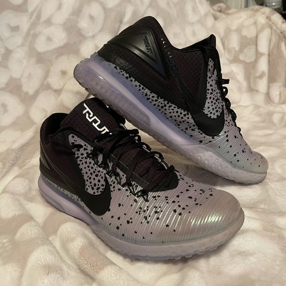 Mike Trout Nike turf shoes - Picture 1 of 4